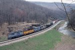 CSX 4246 on Sand Patch grade